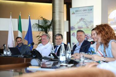 The press conference presenting the event with provincial Councillor and Mayor of Gioia dei Marsi Gianluca Alfonsi, Felice Graziani, organiser of the event, Gianni Riccobono, Director of the Fucino Space Centre, Sara Ricci, actress and patroness of the event. 