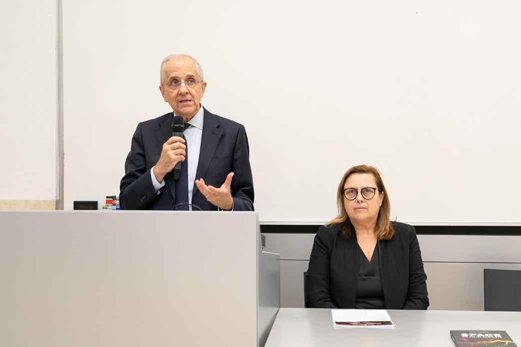 Telespazio CEO Luigi Pasquali with Simonetta di Pippo, Director of SeeLab Bocconi 