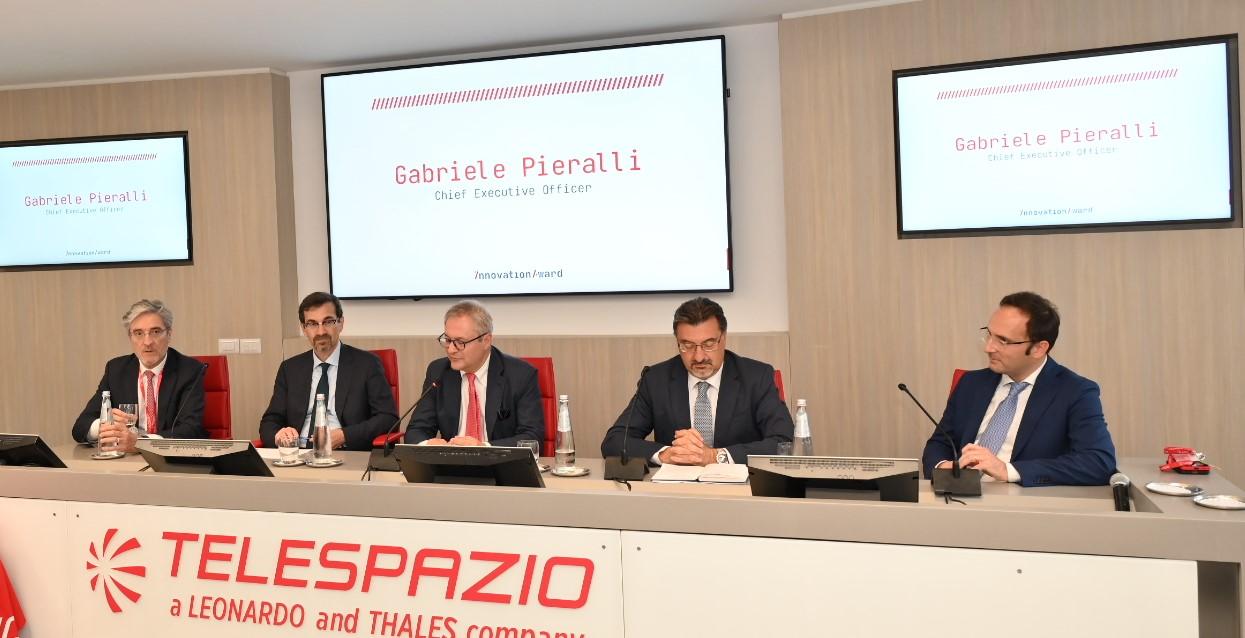 From left to right; Maurizio Betta, Head of Human Resources and Organisation; Marco Brancati, Head of Research, Digital & Innovation; Gabriele Pieralli, CEO of Telespazio; Enrico Suetta, CTO of Leonardo