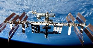 June 2005 - Telespazio acquires the MARS Center in Naples - a company that conducts scientific experiments on board June 2005 - Telespazio acquires the MARS Center in Naples - a company that conducts scientific experiments on board